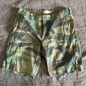 Men’s camo J Crew shorts 29 waist